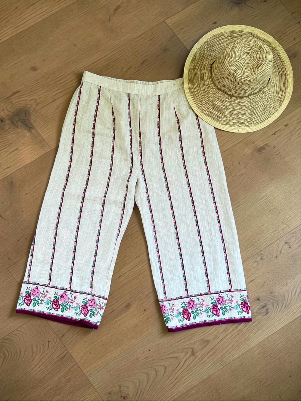 ETHNC Pakistani Embroidered Boho Crop Pants Size Large - Picture 3 of 8
